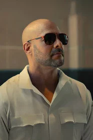 Photo of Moises Gonzalez as Leo Simmons