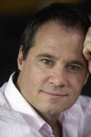 Photo of Paul Mercurio as Elliot Slater
