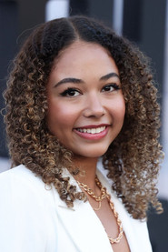 Photo of Millie Davis as Riley Monroe