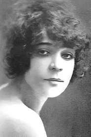 Photo of Nina Speight as First Cavewoman