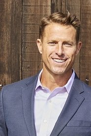 Photo of Andy McDermott as Detective Decker