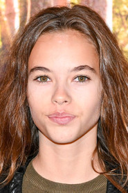 Photo of Ilona Cabrera as Bella