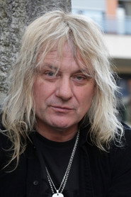 Photo of Leo Leoni as Guitars