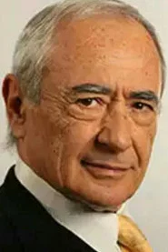 Photo of Alberto Alonso as Secretario Arzobispado