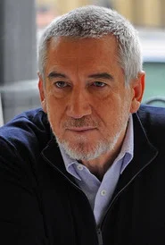 Photo of Dan Chișu as Reporter