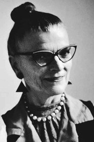 Photo of Virginia Lombardo as Amanda