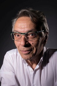 Photo of Tony River as Doctora Noticia