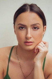 Photo of Léora Barbara as Stella