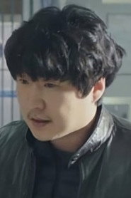 Photo of Choi Hyung as [Police officer]