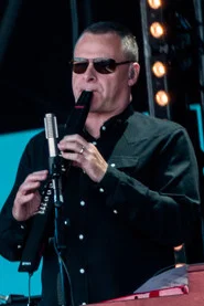 Photo of Ian Kirkham as Teclados e Sax