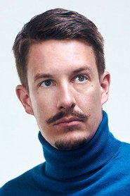Photo of Raphaël Vachoux as Michael Levy
