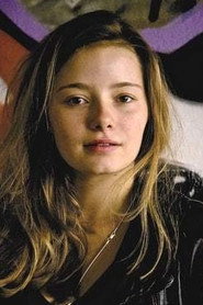 Photo of Nastassja Revvo as Gretel