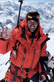 Photo of Alex Harz as Host / Explorer