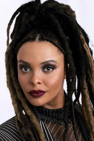 Photo of Tulanih Pereira as Flávia