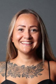Photo of Floortje van Waardenberg as Carola