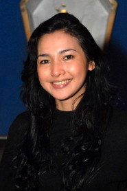 Photo of Francine Roosenda as Putri