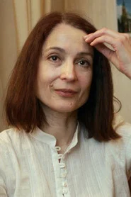 Photo of Rita Raave as Ruth