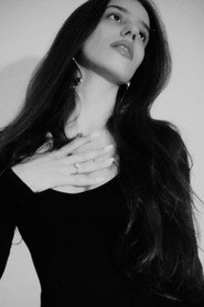 Photo of Anna Meneguz as Mariana Fortunato Ramos
