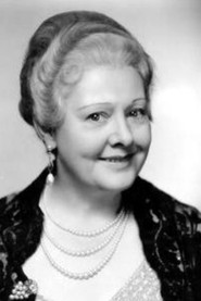 Photo of Cissy Fitzgerald as Mrs. Frank Stanton