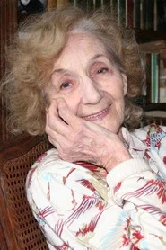 Photo of Lily Baron as La mère de Nicole