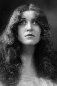 Photo of Ruby Miller as Vera Lypashi