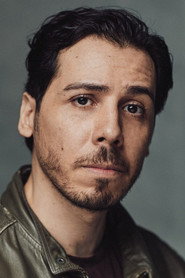 Photo of Mo Chara as Politimand