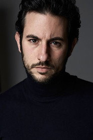 Photo of Héctor González as Oliver