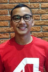 Photo of Trisa Triandesa as Rizal