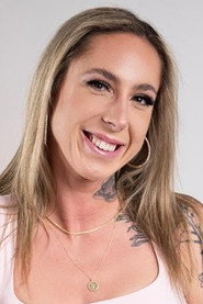 Photo of Angie Bloom