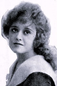 Photo of Elinor Field as Dolores Brewster