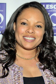 Photo of Justine Simmons as Justine Washington