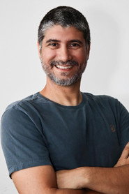 Photo of Alan Nunes as Vicente