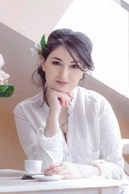 Photo of Hermine Stepanyan as Zulali