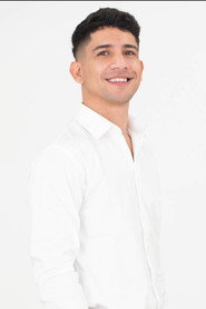 Photo of Lucas Araujo as Justo González