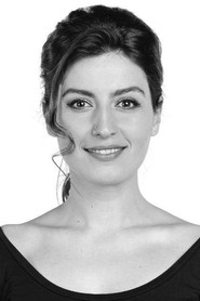 Photo of Duygu Yıldız as Ayşe