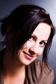 Photo of Aleksandra Balmazović as Jana Zmazek