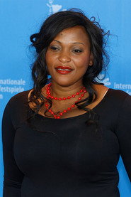 Photo of Véro Tshanda Beya Mputu as Félicité