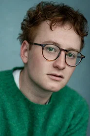 Photo of Henry Calcutt as V
