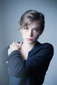 Photo of Suzanne Aubert as Hedvig