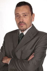 Photo of Paulo Ivo as Voice