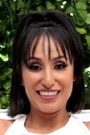 Photo of Ava Lee
