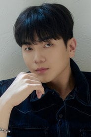 Photo of Kim Yung-hee as Club guard