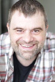 Photo of François Hauteserre as Raymond