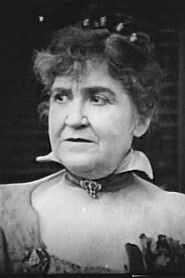 Photo of Laura La Varnie as Mme. Rennée (uncredited)
