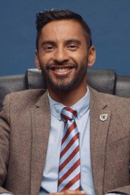 Photo of Bobby Seagull as Bobby Seagull