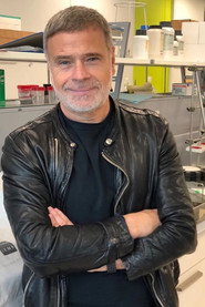 Photo of Javier Alaiza as Mendigo (Don) Simón