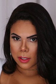 Photo of Pamela Santos
