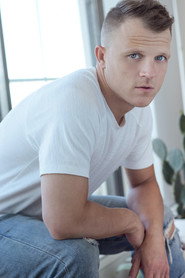 Photo of Rogan Christopher as Greg Foster