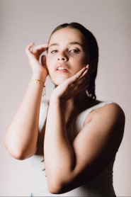 Photo of Carolina Coutinho as Menina