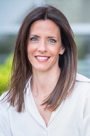 Photo of Ana Guedes Rodrigues as Julia